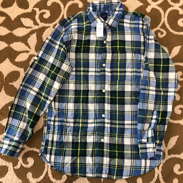 GAP Kids(ギャップキッズ)のGAP  シャツ   キッズ/ベビー/マタニティのキッズ服男の子用(90cm~)(Tシャツ/カットソー)の商品写真