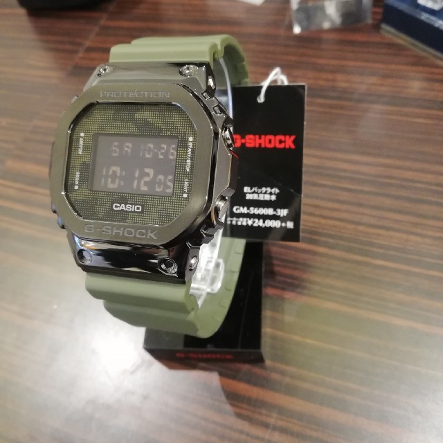 レディースcasio gm-5600b-3jf