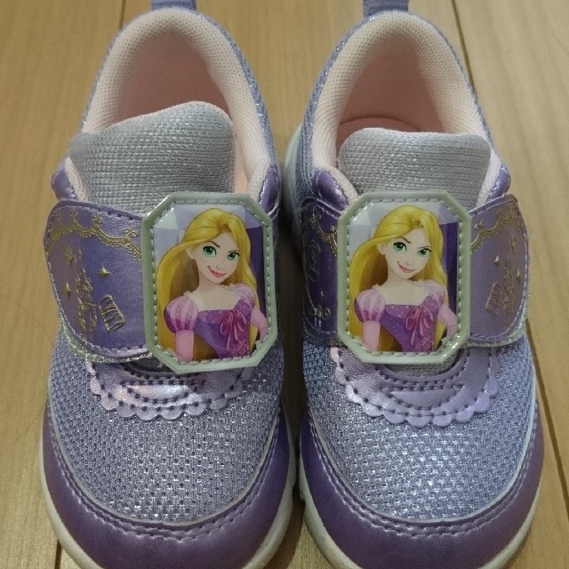 ディズニー プリンセス 靴 キッズ/ベビー/マタニティのキッズ靴/シューズ(15cm~)(スニーカー)の商品写真