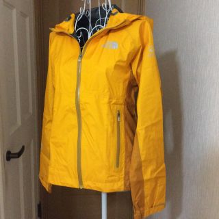 ザノースフェイス(THE NORTH FACE)の未使用、THE NORTH FACE（ザ・ノースフェイス）　ゴアテックス(ブルゾン)