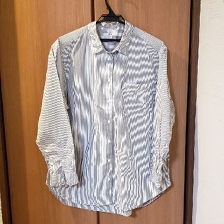 ユニクロ(UNIQLO)のゆったりシャツ(シャツ/ブラウス(長袖/七分))