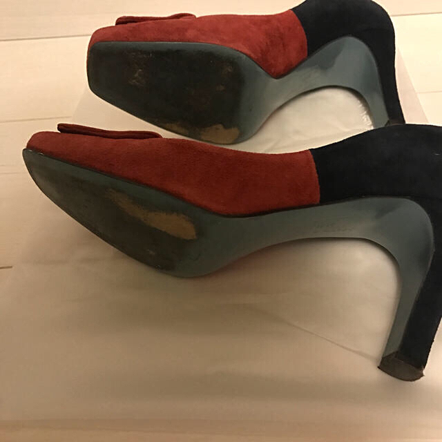 Odette e Odile(オデットエオディール)のオデット ベロアパンプス ボルドー ネイビー 23.5 レディースの靴/シューズ(ハイヒール/パンプス)の商品写真