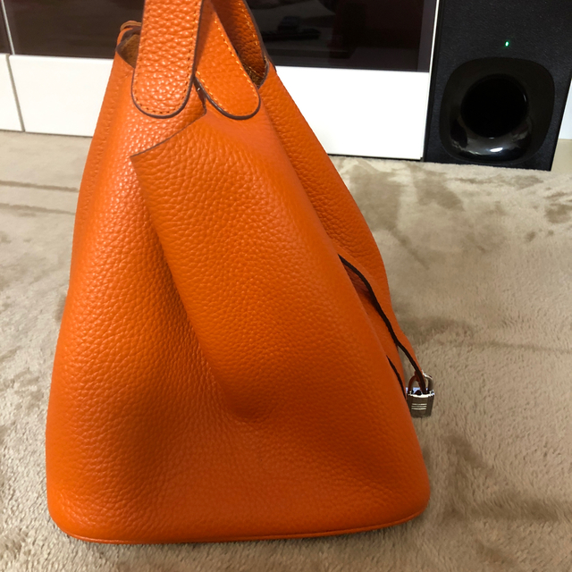 本革　ハンドバッグ　オレンジ レディースのバッグ(ハンドバッグ)の商品写真