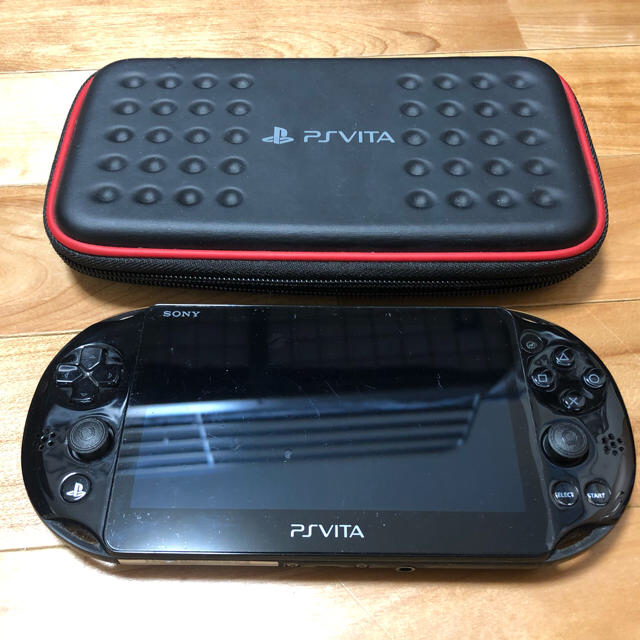 【セット売り】PS VITA PCH-2000 ソフト4本