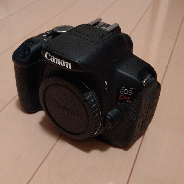 美品　Canon EOS Kiss x6i　ボディ　バッテリ2つ付