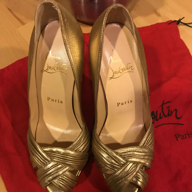 Christian Louboutin(クリスチャンルブタン)のクリスチャンルブタン 36 レディースの靴/シューズ(ハイヒール/パンプス)の商品写真