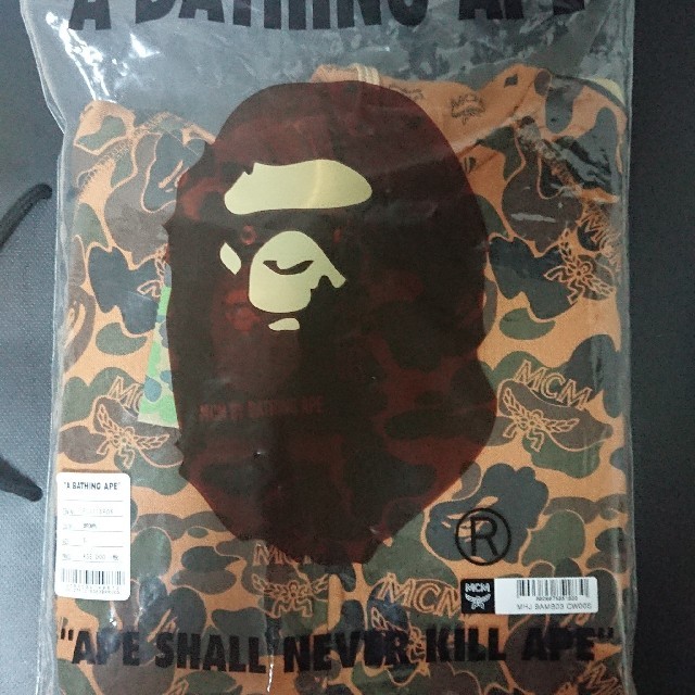 A BATHING APE(アベイシングエイプ)のMCM × BAPE® CAMO ZIP HOODIE【Sサイズ】 メンズのトップス(パーカー)の商品写真