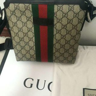 グッチ(Gucci)のGUCCI ショルダーバッグ(ショルダーバッグ)