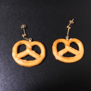 キューポット(Q-pot.)のプレッツェルピアス🥨(ピアス)