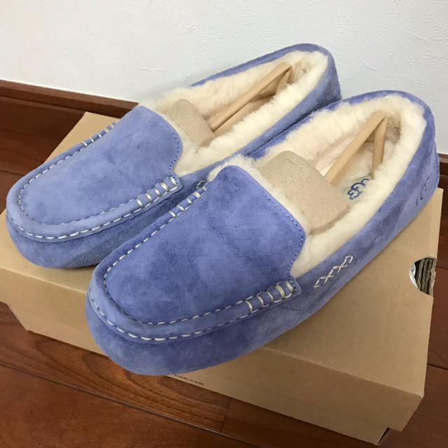 新品】UGG アンスレー 紫-