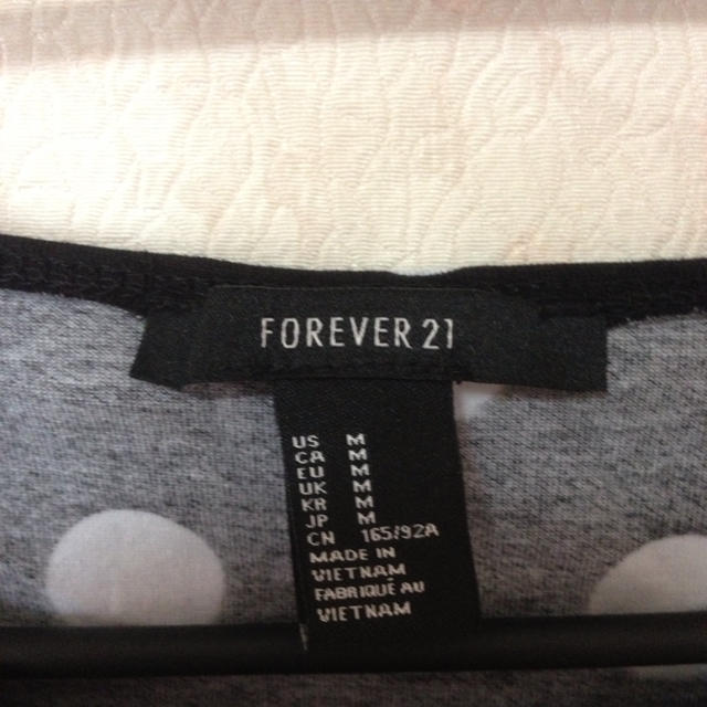 FOREVER 21(フォーエバートゥエンティーワン)のFOREVER21 TOPS レディースのトップス(タンクトップ)の商品写真