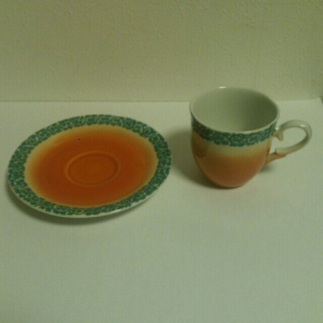 九谷焼ティーカップ 、皿セット。2組セット 徳田八十吉