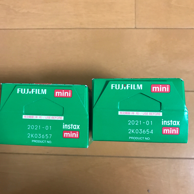 富士フイルム(フジフイルム)のチェキフィルム 2P×2組 40枚！！ スマホ/家電/カメラのカメラ(フィルムカメラ)の商品写真