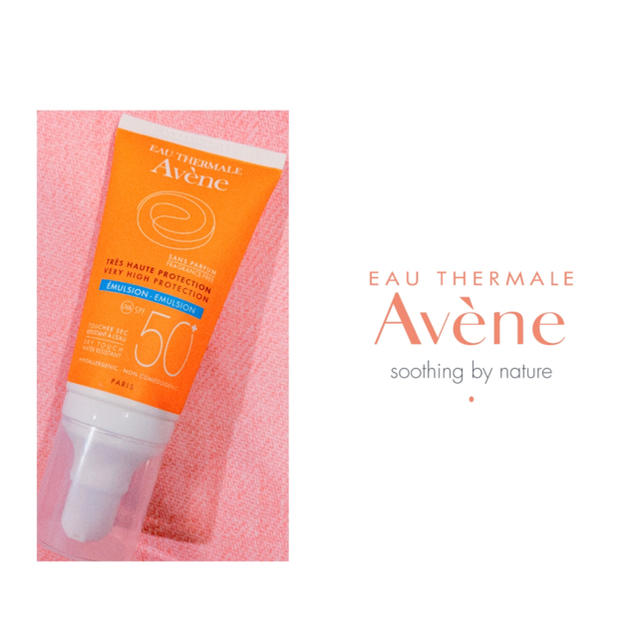 Avene(アベンヌ)の【新品】●最終価格● ★日本未入荷商品★ 敏感肌にも優しい日中美容液❤︎ コスメ/美容のベースメイク/化粧品(化粧下地)の商品写真