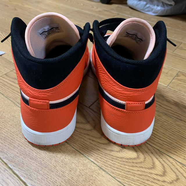 NIKE(ナイキ)のAIR JORDAN 1 MID SE 28.5 メンズの靴/シューズ(スニーカー)の商品写真