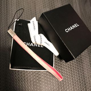 シャネル(CHANEL)のシャネル　携帯　ストラップ(スマホストラップ/チャーム)