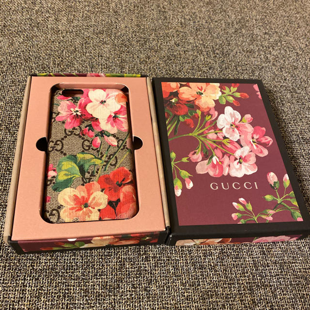 Gucci - GUCCI  iPhoneケースの通販