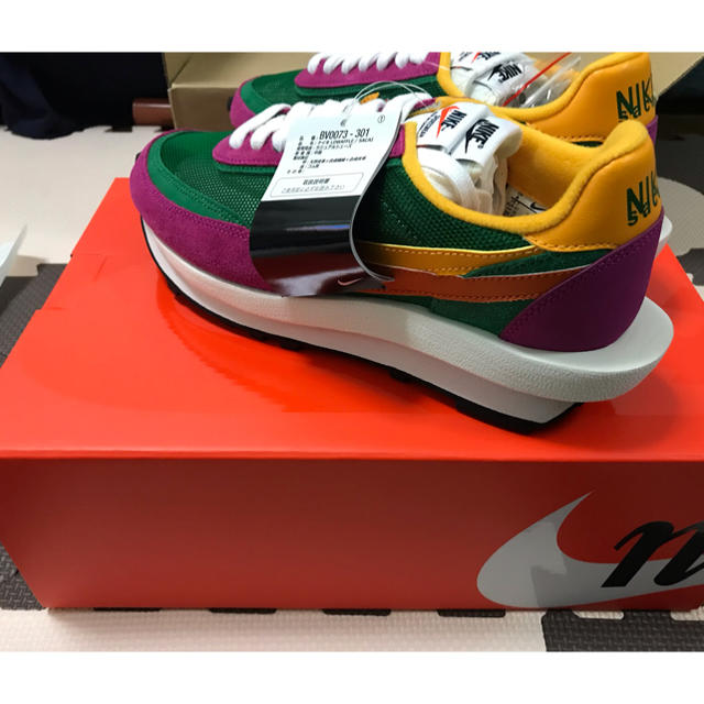 NIKE(ナイキ)のSACAI × NIKE LD ワッフル PINE GREEN 26cm メンズの靴/シューズ(スニーカー)の商品写真