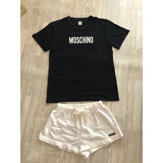 モスキーノ(MOSCHINO)の【MOSCHINO】Tシャツ＆短パン(Tシャツ(半袖/袖なし))