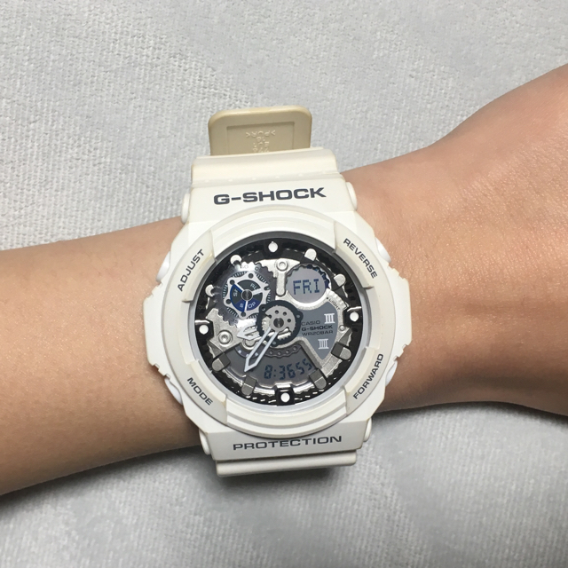 美品◇白◇Casio◇G-SHOCK◇GA-300◇デジタル腕時計アナログ腕時計