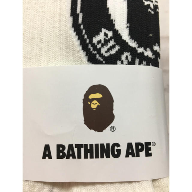 A BATHING APE(アベイシングエイプ)の【A BATHING APE】A BATHING APEソックス   White メンズのレッグウェア(ソックス)の商品写真