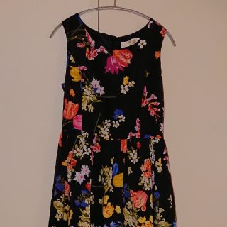 トッコ(tocco)の★tocco closet★トッコクローゼット★Chesty風 花柄ワンピース★(ひざ丈ワンピース)