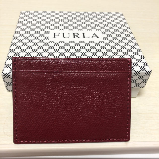 Furla(フルラ)のFURLAの定期入れ　新品未使用　値下げしました⭐️ レディースのファッション小物(名刺入れ/定期入れ)の商品写真