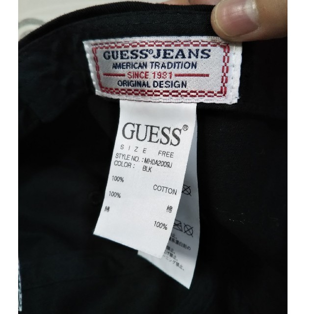 GUESS(ゲス)のGUESS キャップ  レディースの帽子(キャップ)の商品写真