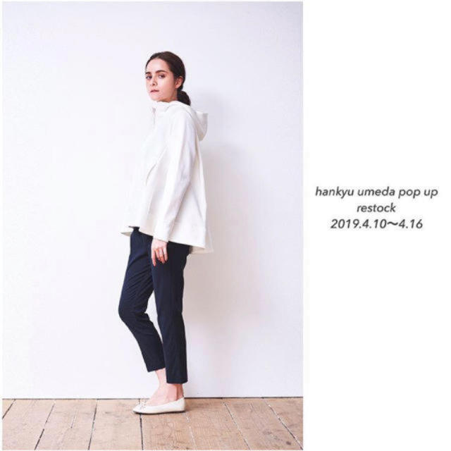 美品 yori 2019SS タックフレアパーカー ホワイト 【別倉庫からの配送