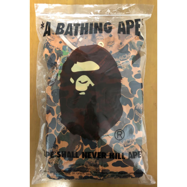 mcm  bape hoodie パーカー　Lサイズ