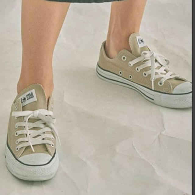 CONVERSE(コンバース)のconverse ベージュ レディースの靴/シューズ(スニーカー)の商品写真