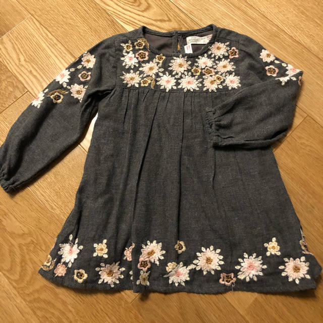 ZARA KIDS(ザラキッズ)のきょとなさま専用 キッズ/ベビー/マタニティのベビー服(~85cm)(ワンピース)の商品写真