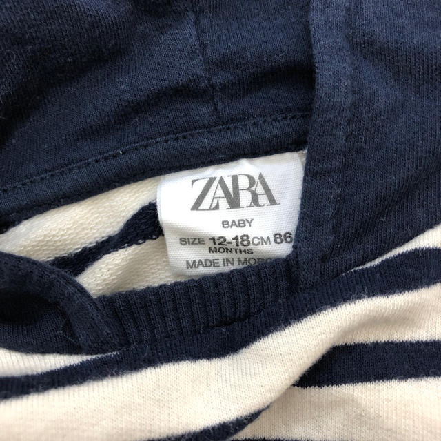 ZARA KIDS(ザラキッズ)のザラ　パーカー キッズ/ベビー/マタニティのベビー服(~85cm)(トレーナー)の商品写真