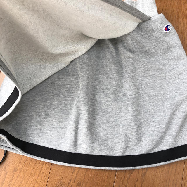 Champion(チャンピオン)のchampion スエットスカート キッズ/ベビー/マタニティのキッズ服女の子用(90cm~)(スカート)の商品写真