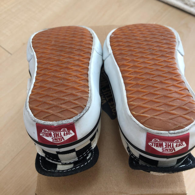 VANS(ヴァンズ)のVANS キッズ スリッポン スニーカー★ キッズ/ベビー/マタニティのキッズ靴/シューズ(15cm~)(スニーカー)の商品写真