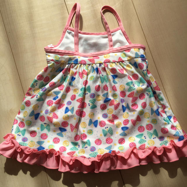 しまむら(シマムラ)の女の子　水着　ワンピース水着　90  キッズ/ベビー/マタニティのキッズ服女の子用(90cm~)(水着)の商品写真