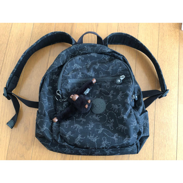 kipling(キプリング)のキプリング❤︎ブラック総柄ナイロンリュック レディースのバッグ(リュック/バックパック)の商品写真