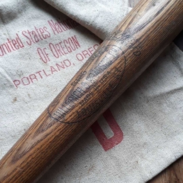 Louisville Slugger(ルイスビルスラッガー)のルイスビルスラッガー　木製　アンティーク　ビンテージ　ヴィンテージ　バット スポーツ/アウトドアの野球(バット)の商品写真