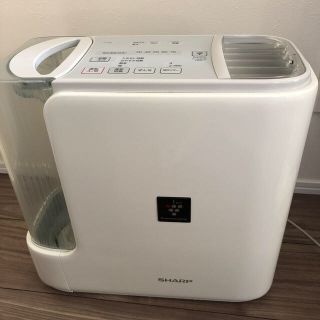 シャープ(SHARP)のシャープ加熱気化式加湿器HV-D50W2014年製(加湿器/除湿機)