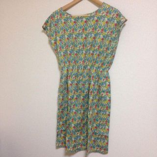 ドットアンドストライプスチャイルドウーマン(Dot&Stripes CHILDWOMAN)のリバティ柄ワンピース(ひざ丈ワンピース)