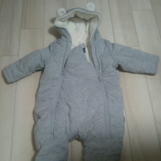 babyGAP(ベビーギャップ)の新品☆GAP☆ジャンプスーツ70cm キッズ/ベビー/マタニティのベビー服(~85cm)(カバーオール)の商品写真