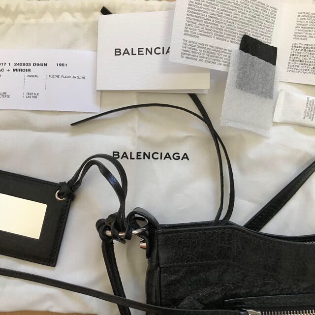 Balenciaga(バレンシアガ)のBALENCIAGA クラシックヒップ ショルダーバッグ ブラック レディースのバッグ(ショルダーバッグ)の商品写真