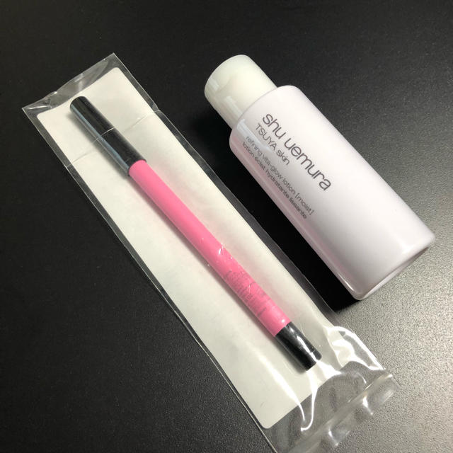 shu uemura(シュウウエムラ)のシュウウエムラ アイライナー 化粧水 コスメ/美容のスキンケア/基礎化粧品(化粧水/ローション)の商品写真