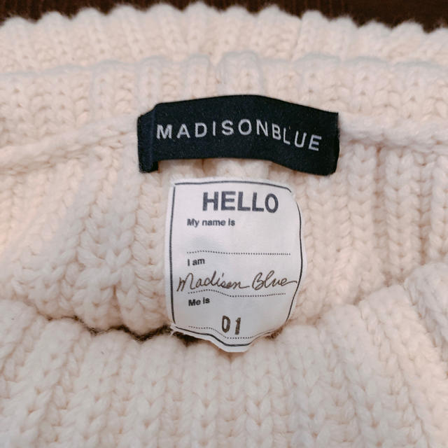 MADISONBLUE(マディソンブルー)のmadison blue ニットポンチョSaraSara様専用 レディースのトップス(ニット/セーター)の商品写真