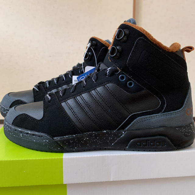 adidas.アディダスハイカットスニーカー BB90S WTR MID 1