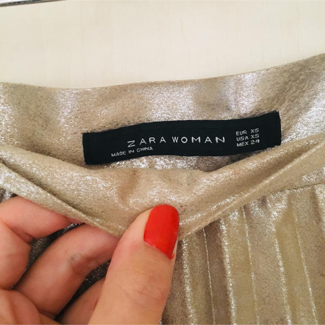 ZARA(ザラ)のZARA プリーツスカート レディースのスカート(ひざ丈スカート)の商品写真