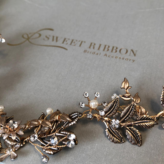 SWEET RIBBON ヘッドパーツ ハンドメイドのウェディング(ヘッドドレス/ドレス)の商品写真