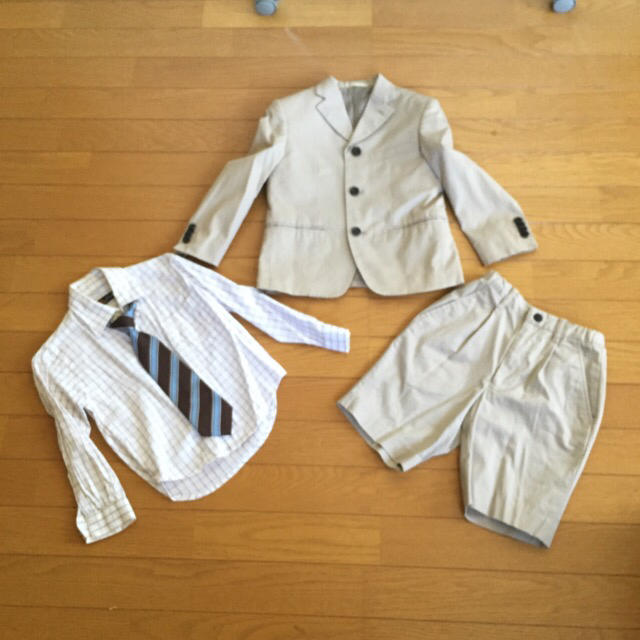 HIROKO KOSHINO(ヒロココシノ)のスーツセット キッズ/ベビー/マタニティのキッズ服男の子用(90cm~)(ドレス/フォーマル)の商品写真