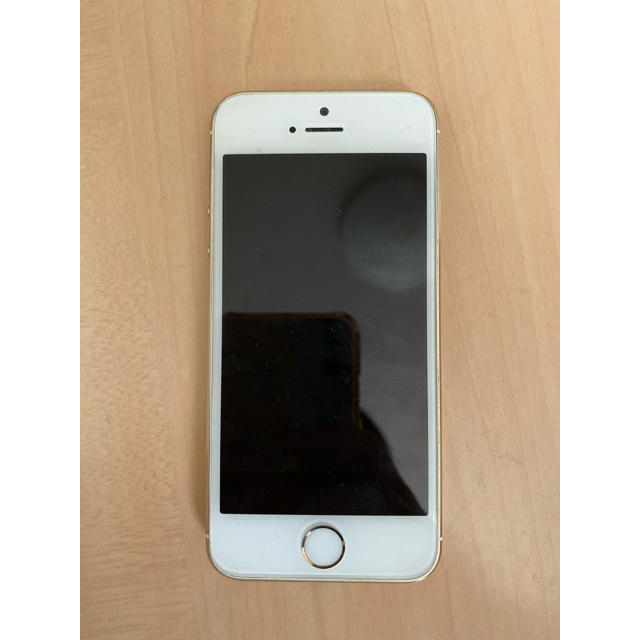 Apple(アップル)のiPhone5S ゴールド スマホ/家電/カメラのスマートフォン/携帯電話(スマートフォン本体)の商品写真