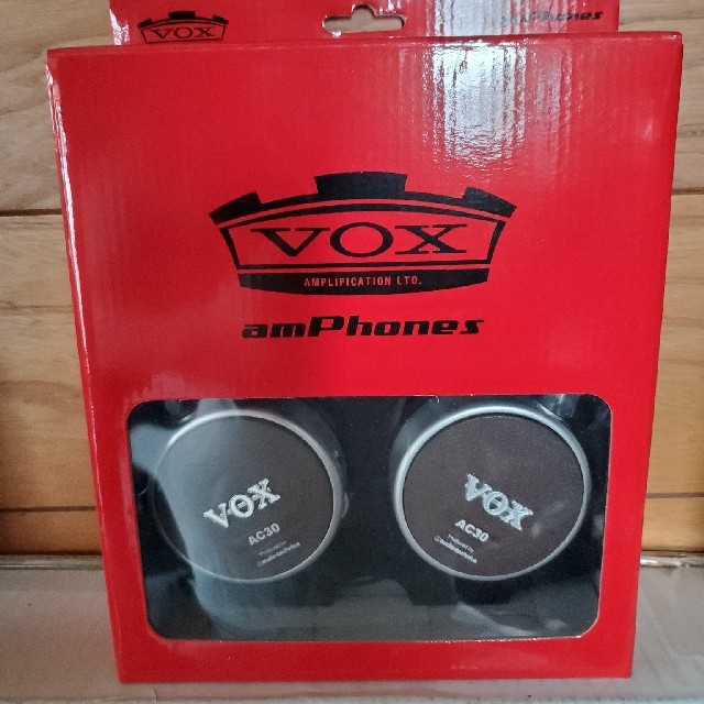 VOX(ヴォックス)の VOX ヘッドフォン スマホ/家電/カメラのオーディオ機器(ヘッドフォン/イヤフォン)の商品写真